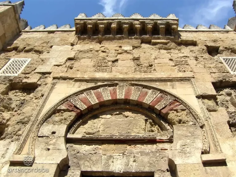 visita guiada alcazar y mezquita de cordoba 2 1 768x576