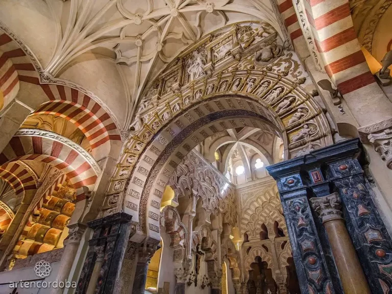 visita guiada alcazar y mezquita de cordoba 5 1 768x576